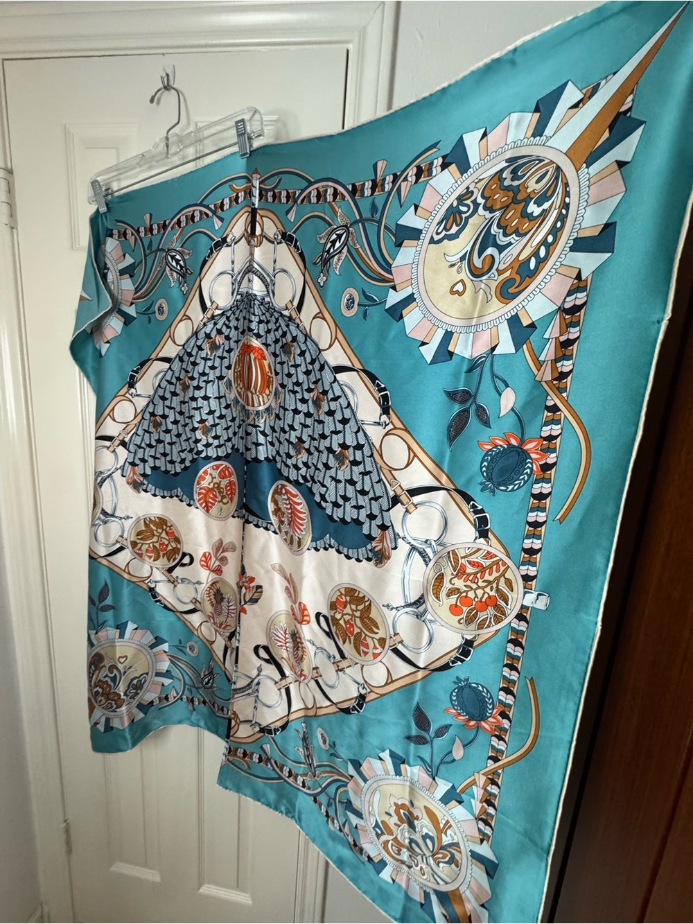 Baoshidi 100% Silk Scarf 106cm x 106cm NWT